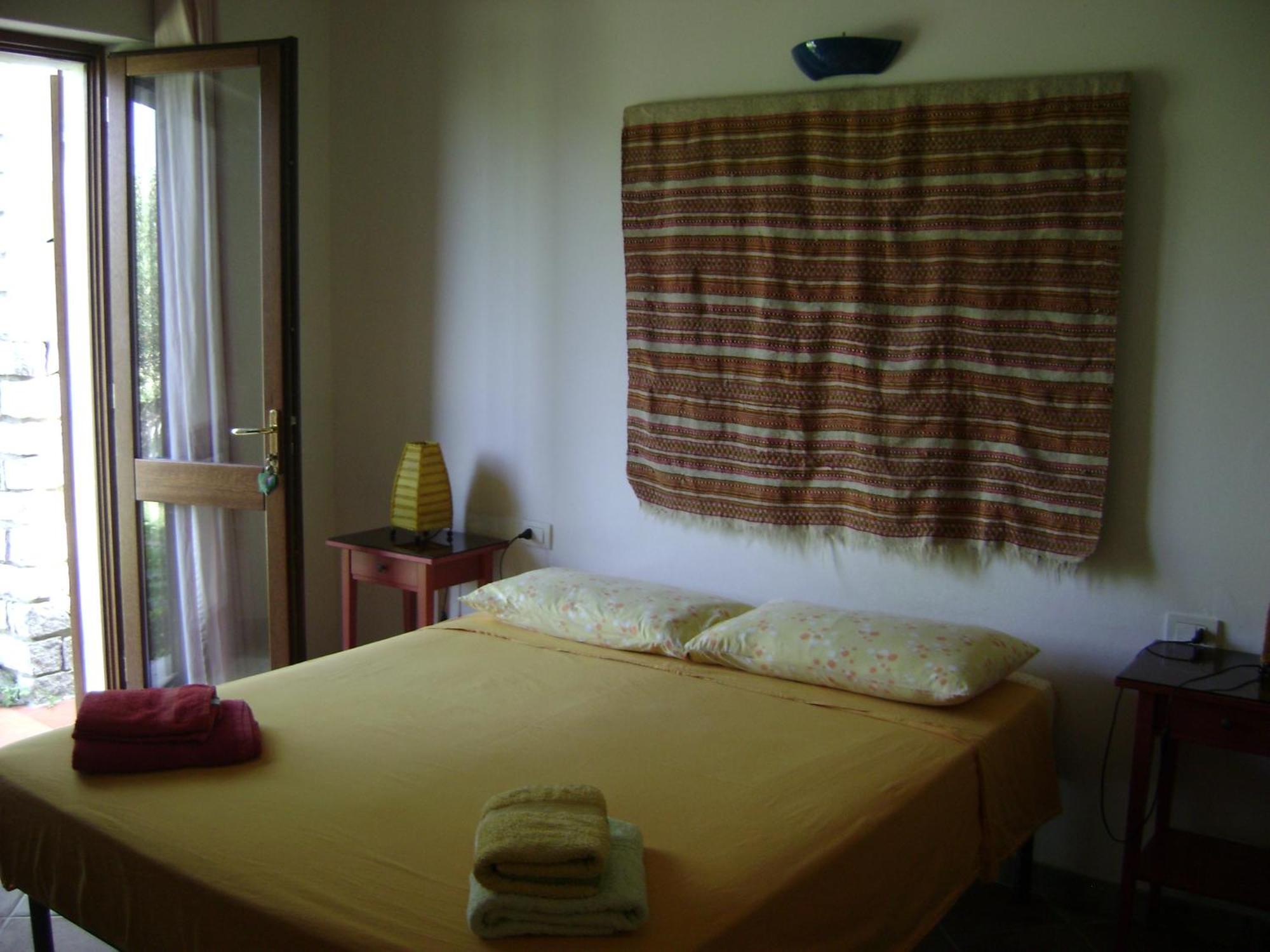 Sandalyon Hotel