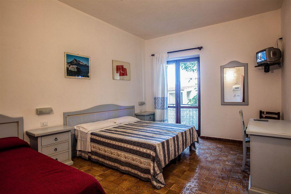 Sandalyon 3* San Teodoro (Sardinia)