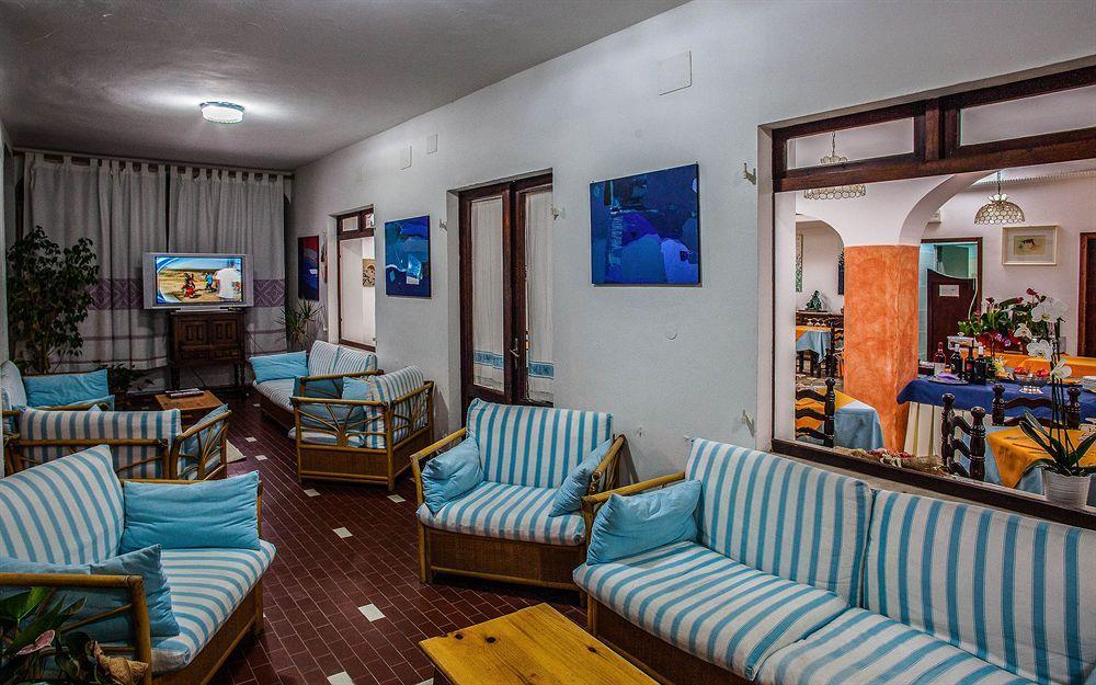 Sandalyon Hotel
