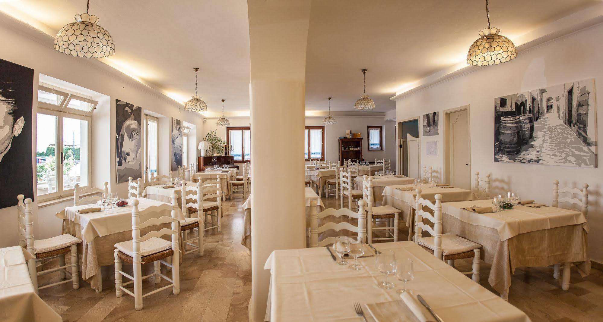 Sandalyon 3* San Teodoro (Sardinia)